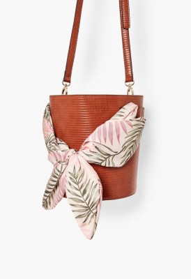 L. Laguna Beach Bucket Bag - Cognac